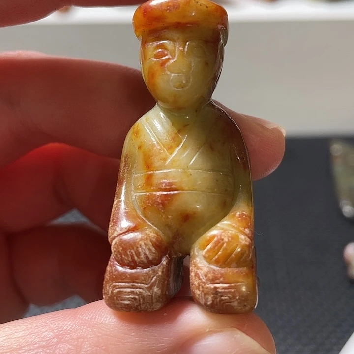 岫岩老玉（透闪石质玉）未镶嵌珠宝奇石