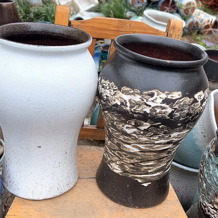 紫砂花盆口15高28。。。。。。。。。。。。