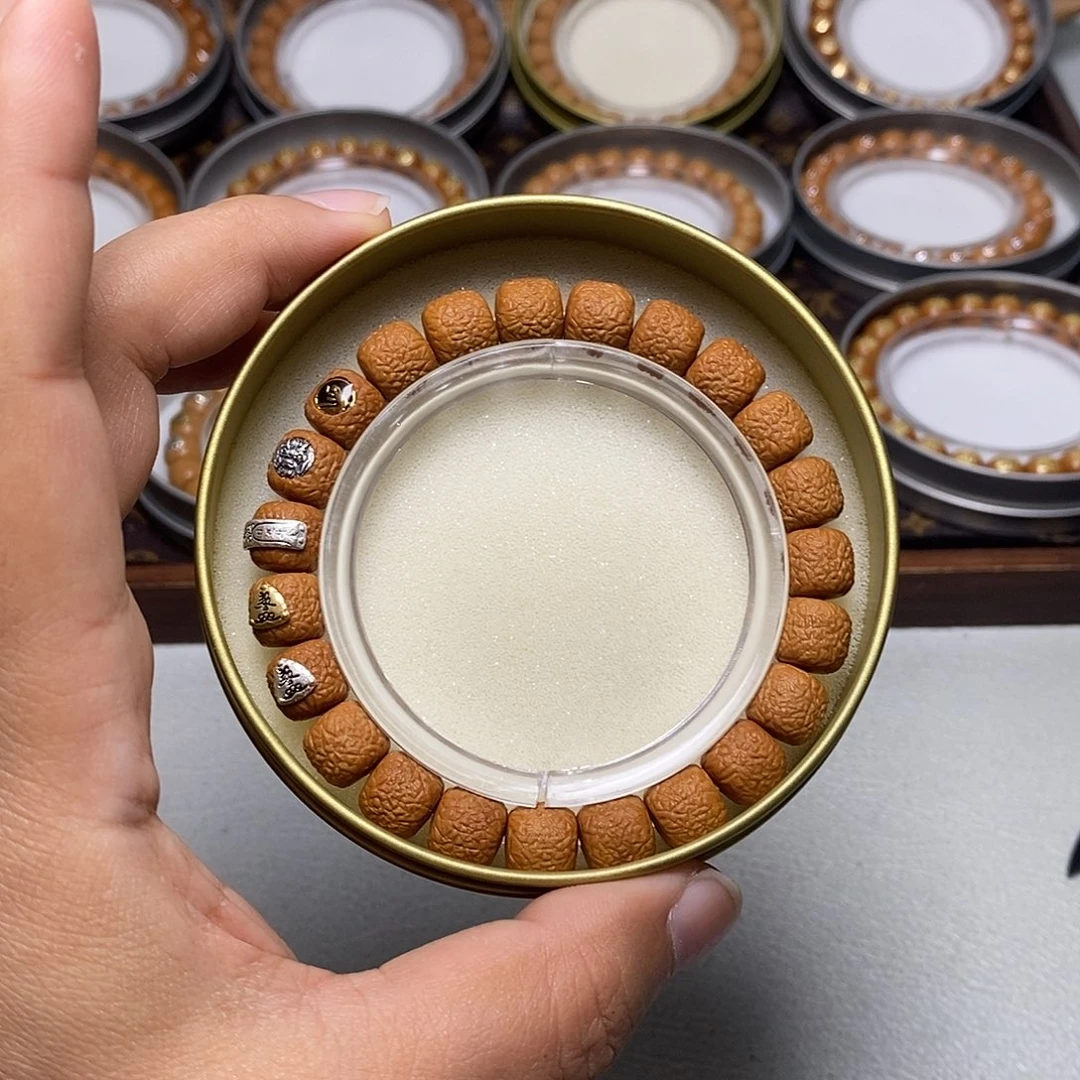 猴头核桃手串44号蛇鳞满天星五标10左右