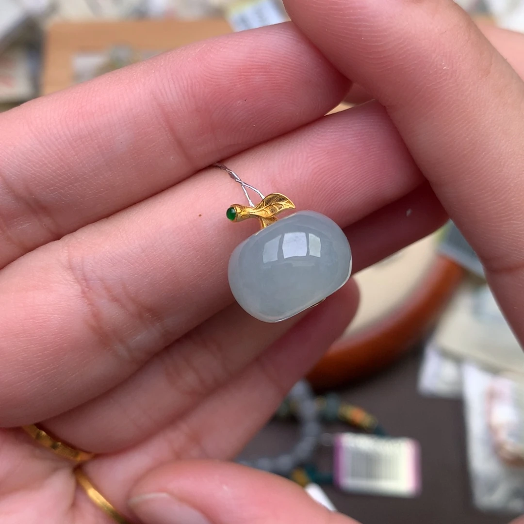 【闪购商品】翡翠挂件18K金镶嵌一