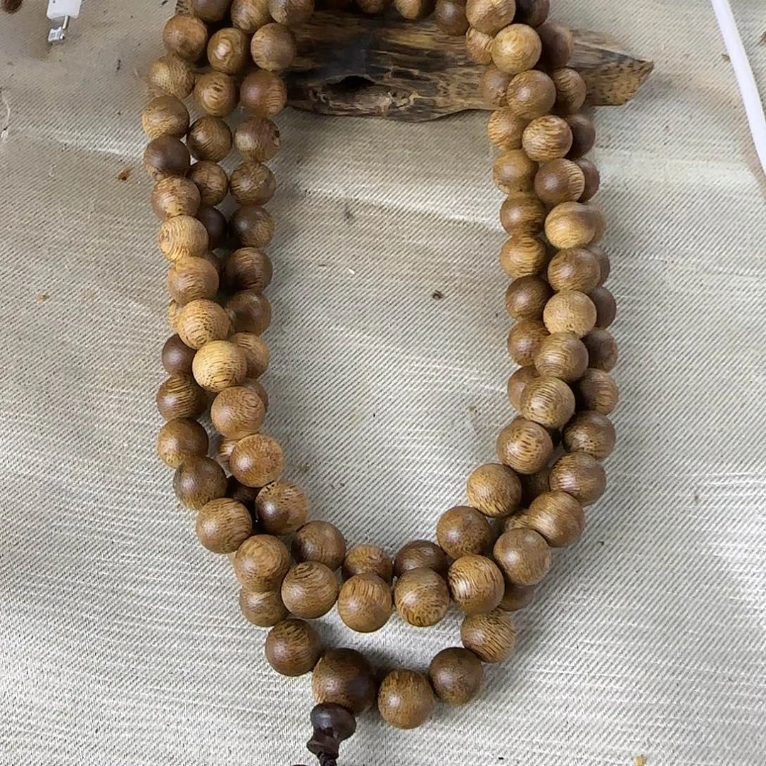 沉香沉香碎屑勾丝➕白棋留疤料10圆珠多圈沉82克