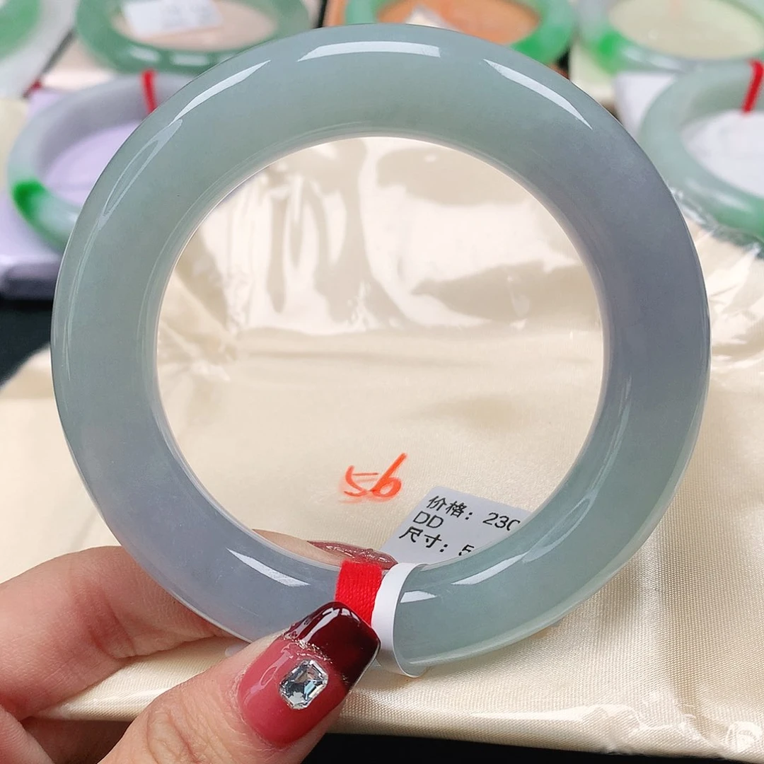 翡翠手镯（圆镯）未镶嵌天然翡翠手镯56