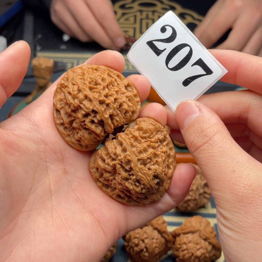 桃核吊坠一**郎43南疆石207号