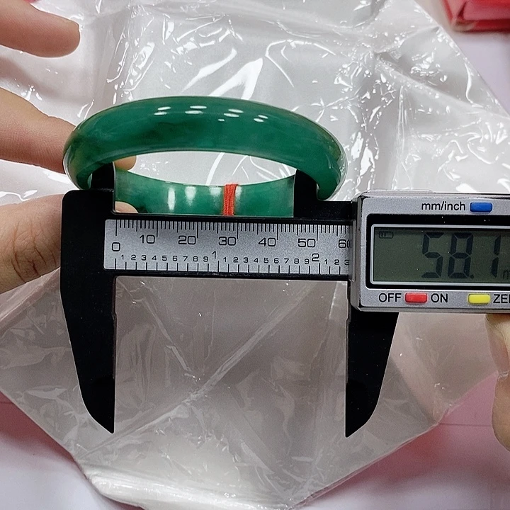 翡翠手镯未镶嵌169