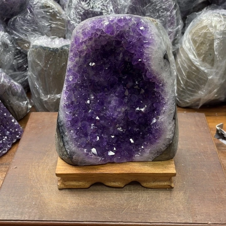 水晶大型摆件（非配饰）未镶嵌