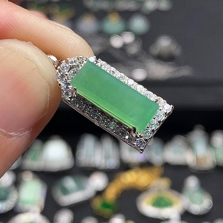 翡翠银S925镶嵌颈饰