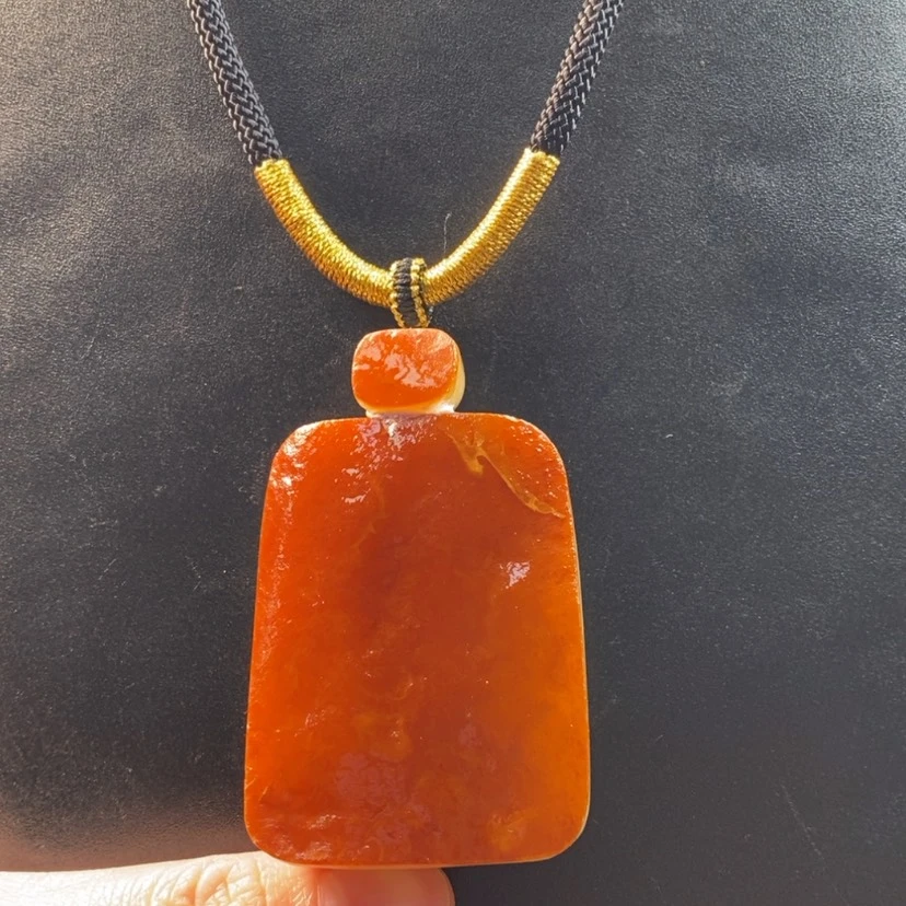 【闪购商品】定制琥珀裸石。