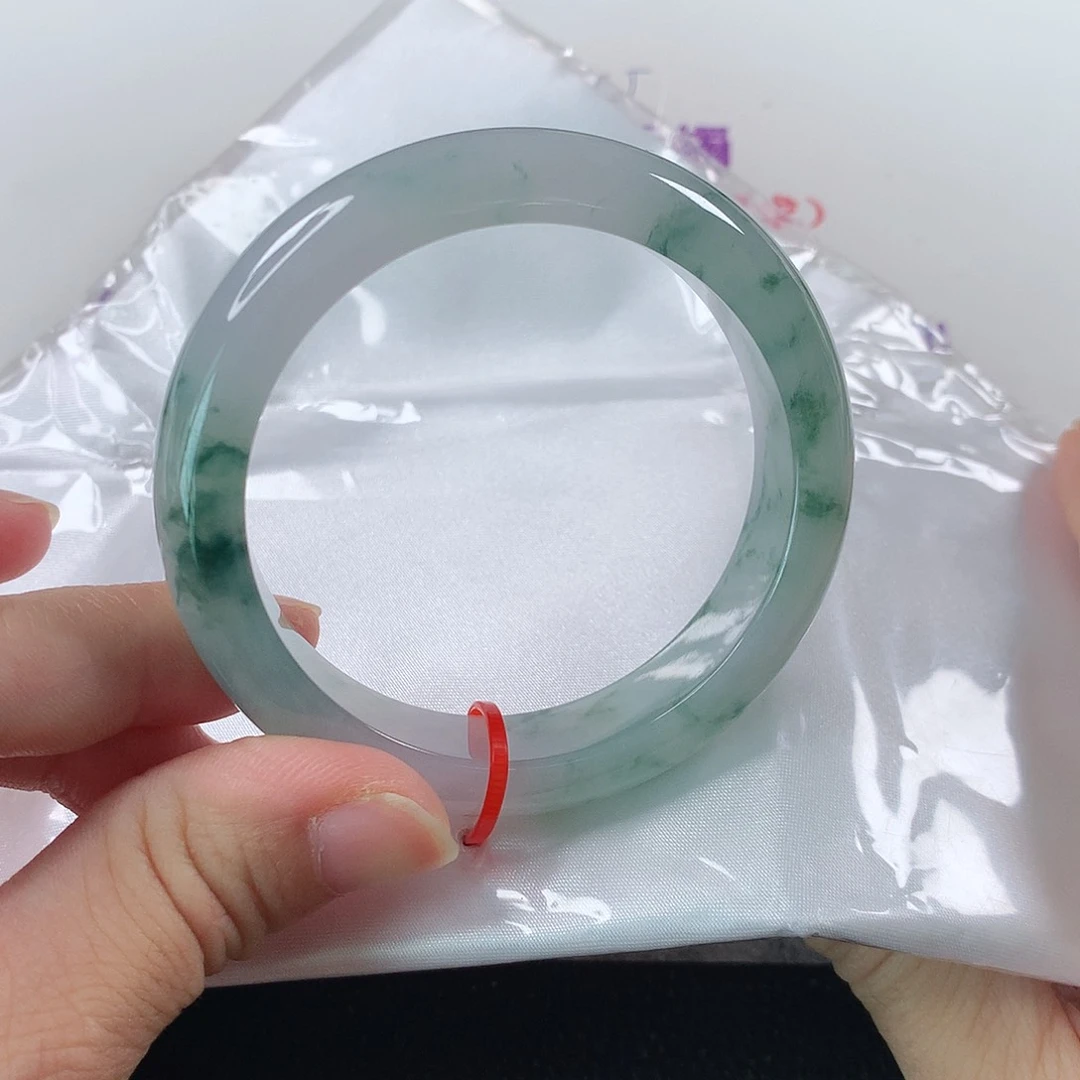翡翠手镯未镶嵌⑦⑥