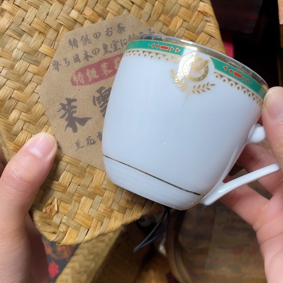 紫砂小。。。。。。。。。。。。