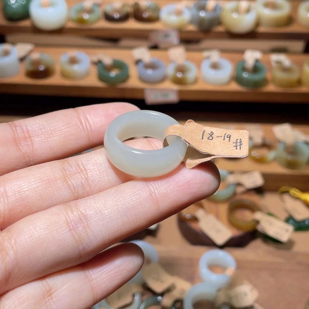 和田玉戒指未镶嵌P****a18.6