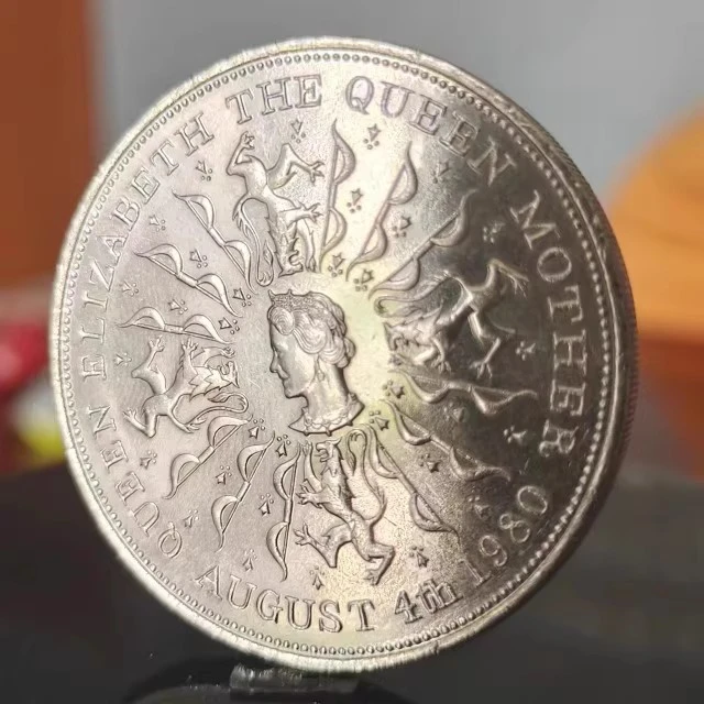 英国25便士克朗币 1980年 女王母亲诞辰80周年纪念币直径38MM