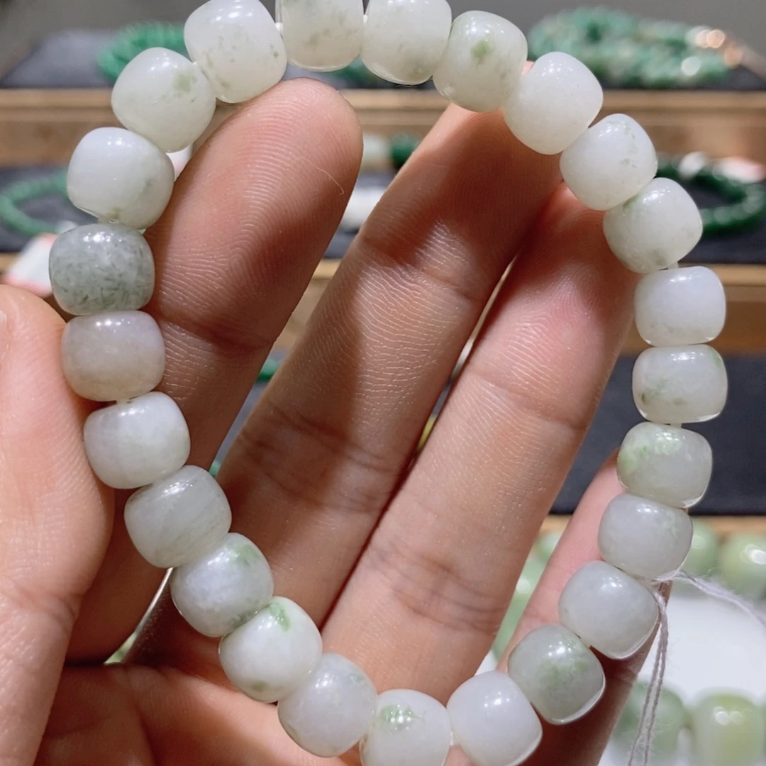 独山玉未镶嵌手串