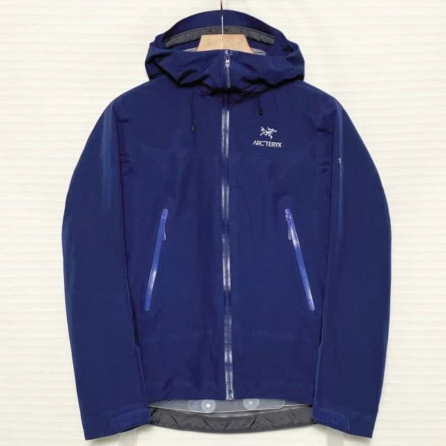 95新 ARC'TERYX/始祖鸟 时尚 logo 蓝色 外套/S码/XG-Y21161
