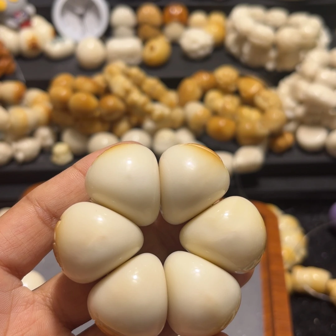 菩提根/象牙果吊坠微微瑕