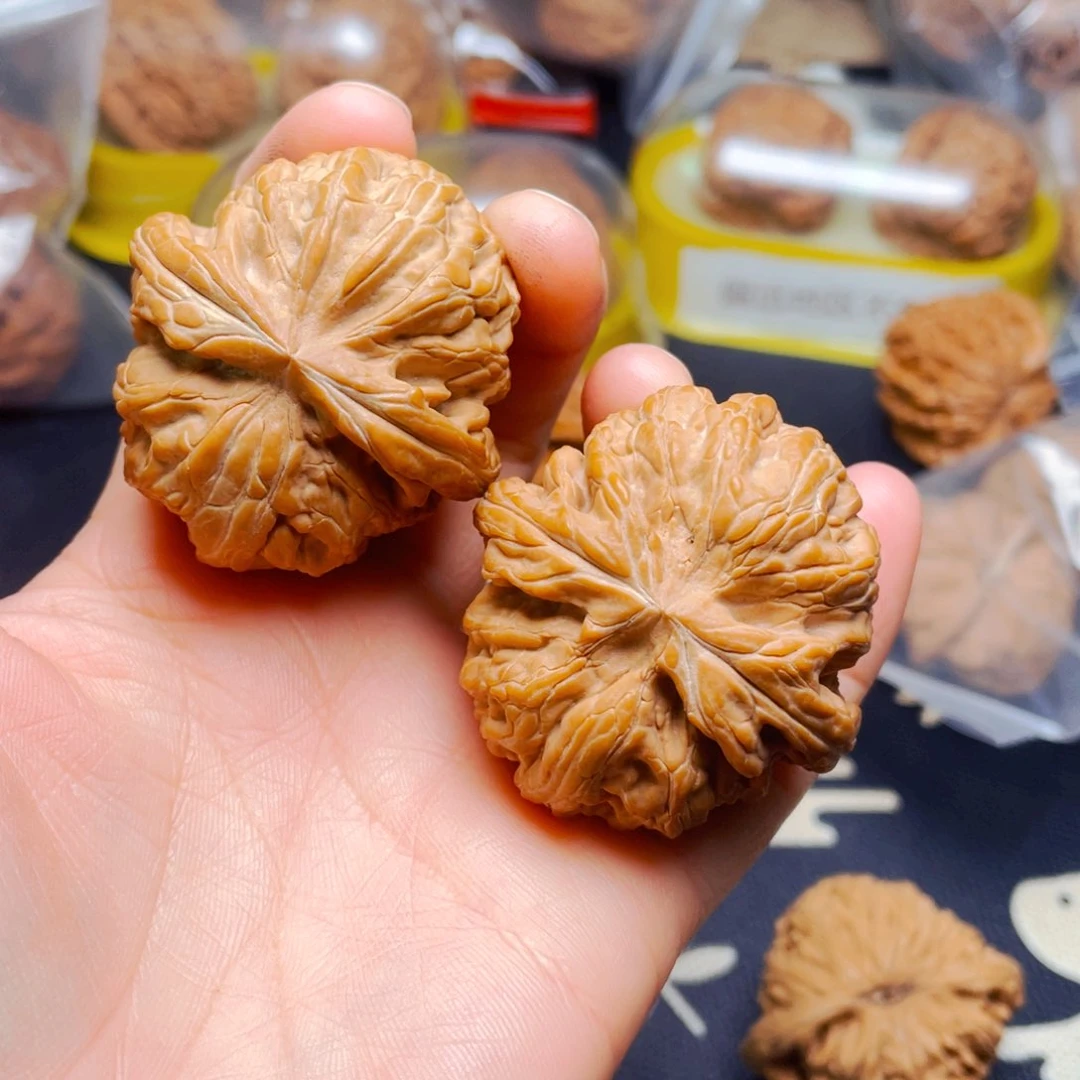 吊坠文玩核桃红锦鲤