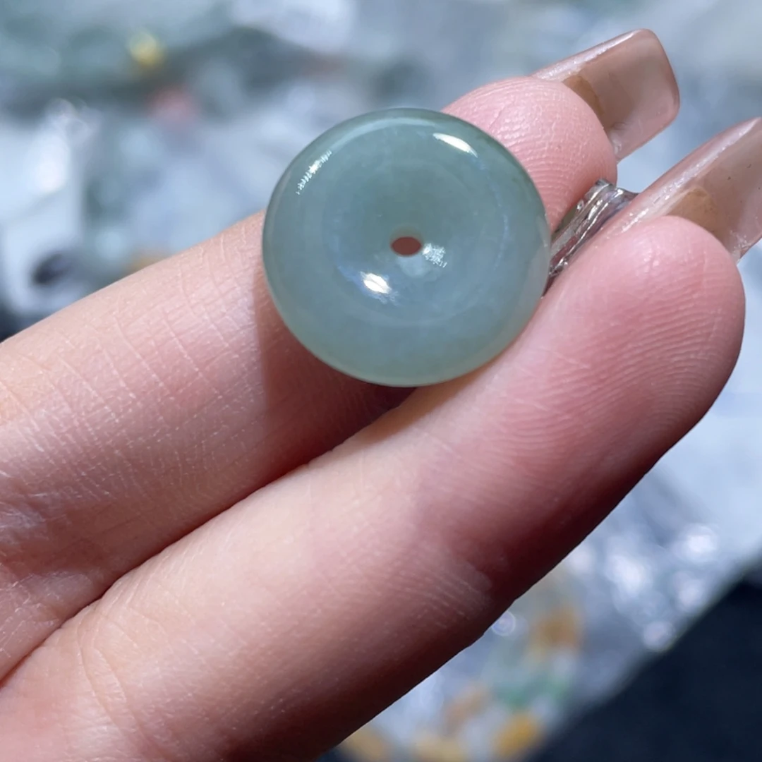 翡翠未镶嵌挂件翡翠