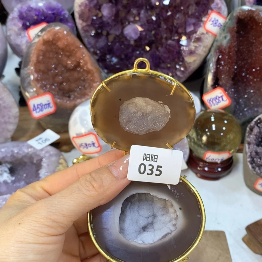 未镶嵌水晶大型摆件（非配饰）