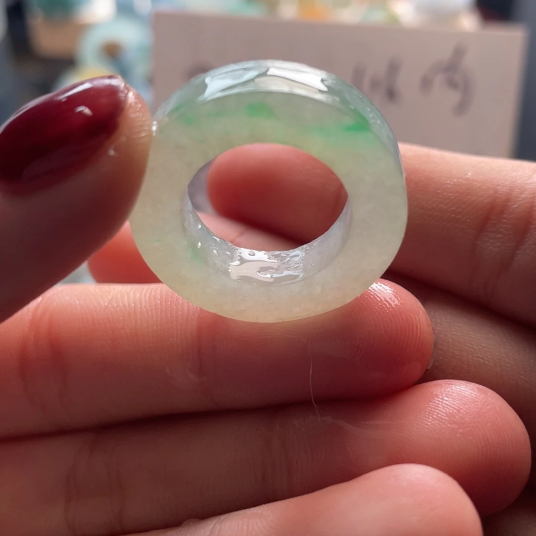 定制翡翠未镶嵌戒指