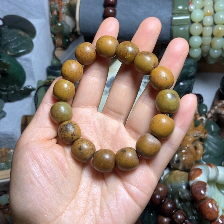 手链未镶嵌岫岩河磨玉（透闪石质玉）突**突