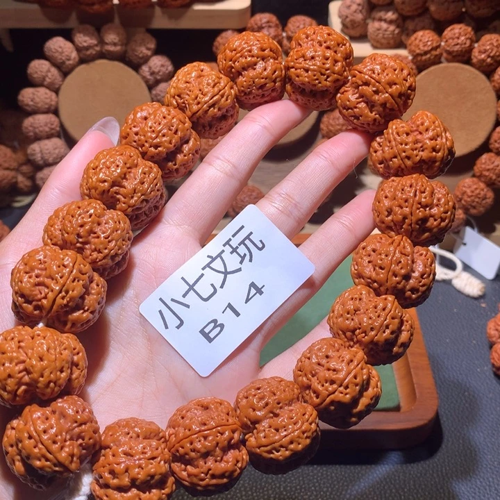****手串金刚菩提27+朱雀梅花手持