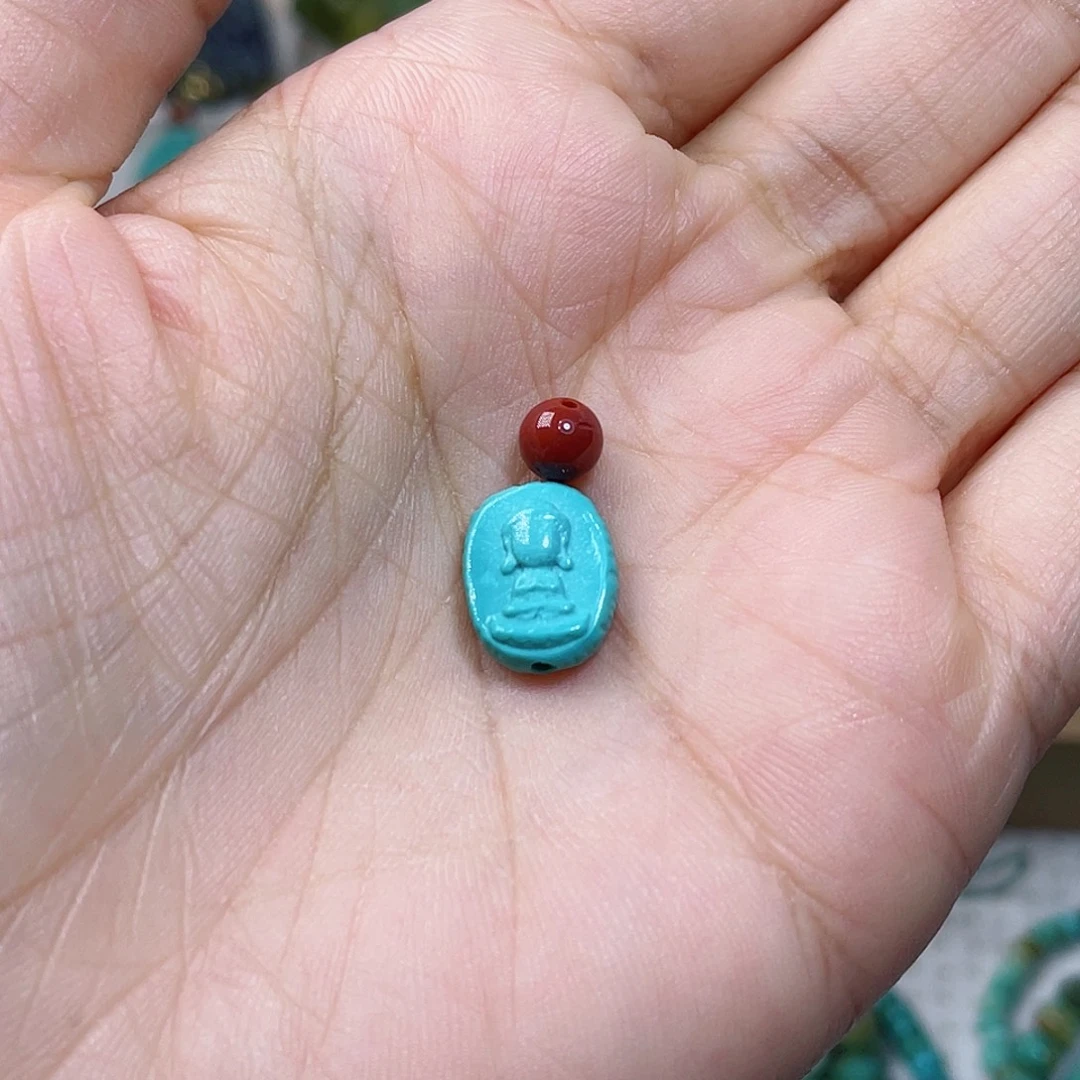勤***姨未镶嵌配饰南红玛瑙