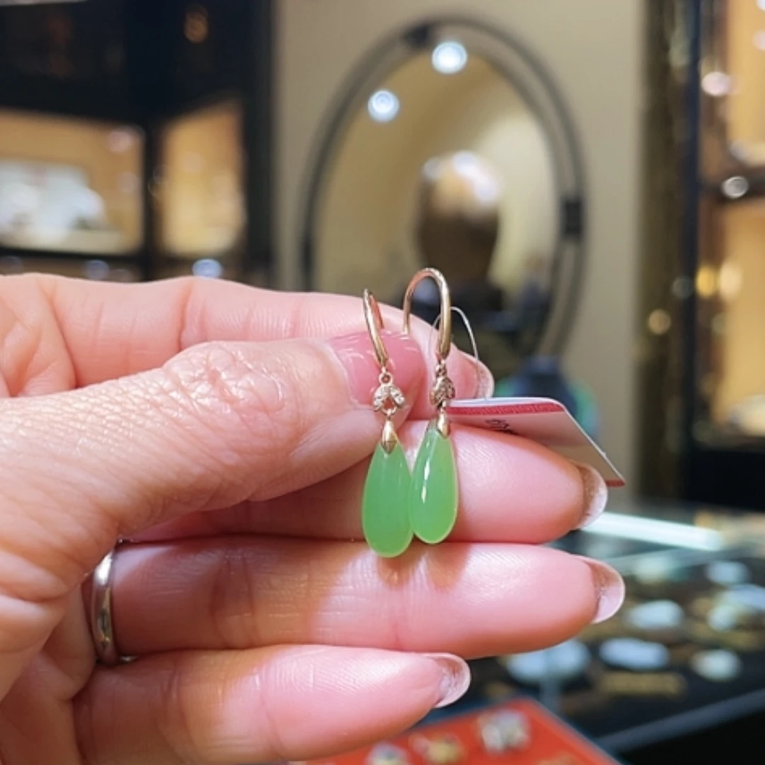 【闪购商品】和田玉耳饰18K金镶嵌