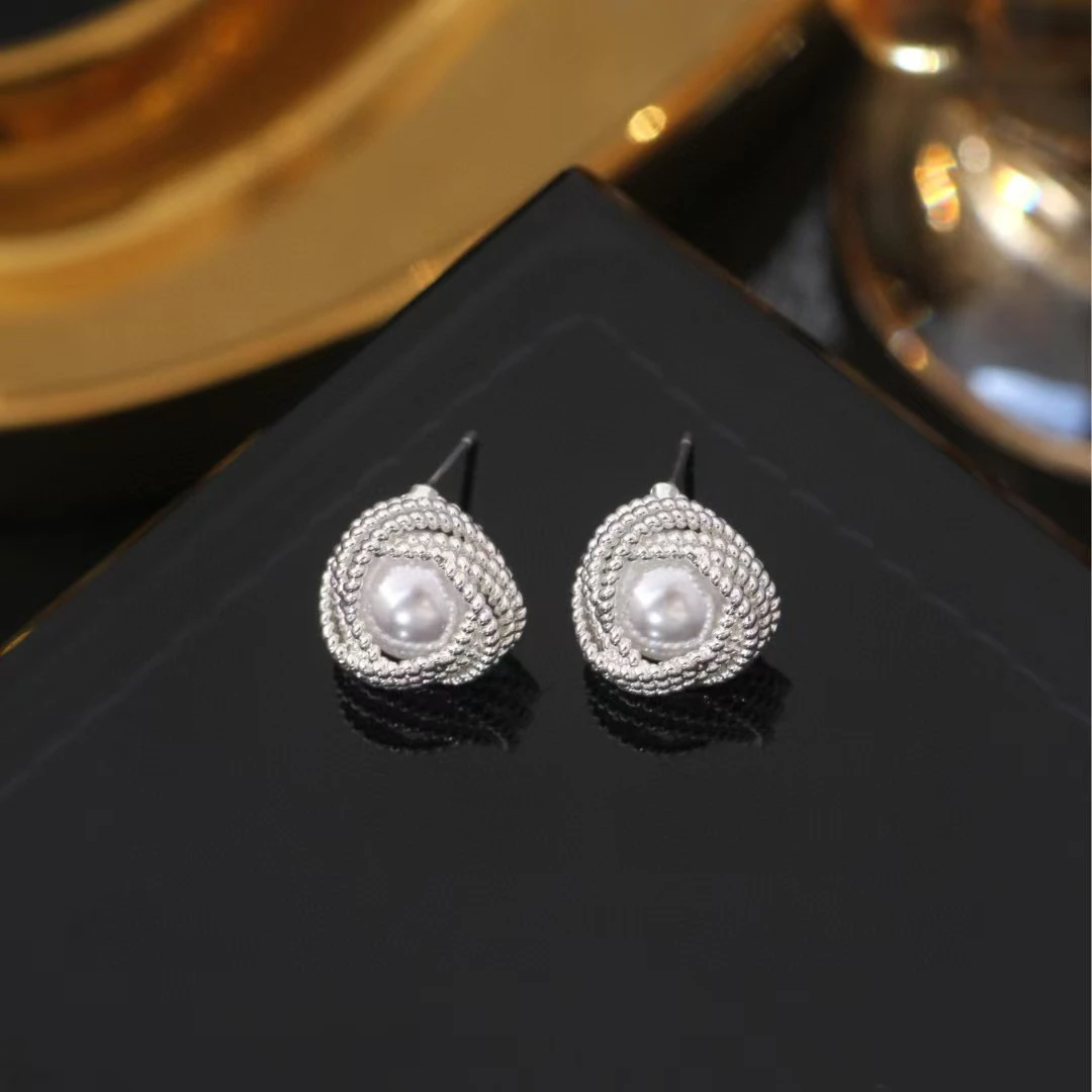 铜合金耳饰 《货号8821》通勤百搭麻花编织简约耳环