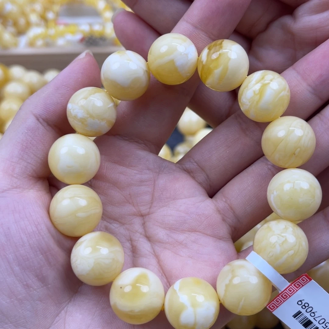 未镶嵌蜜蜡裸石微瑕15