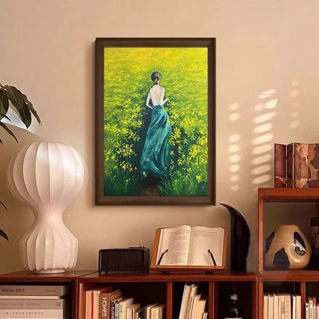 简约风抱花女孩装饰画适合客厅卧室背景墙装饰挂画A18