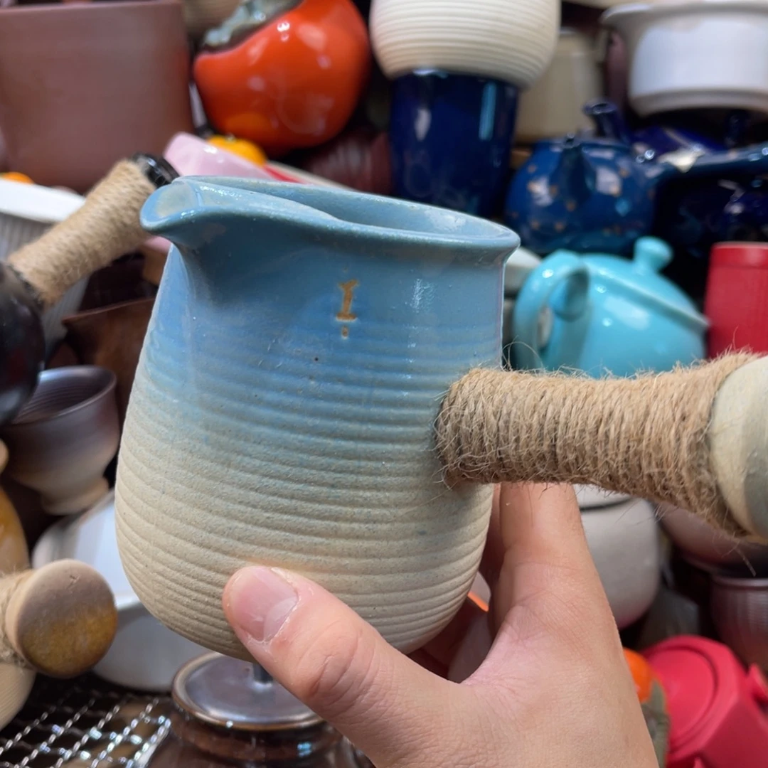 摆件陶他在这里等我们两