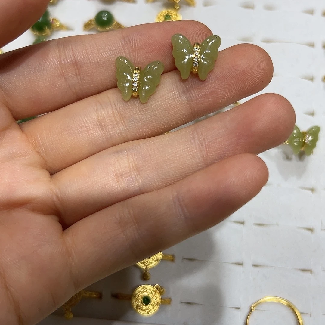 银S925镶嵌和田玉耳饰芽*