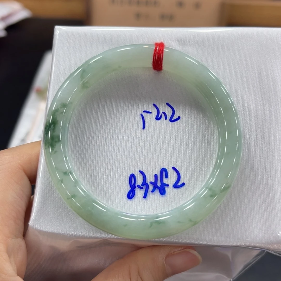 未镶嵌手镯翡翠翡翠
