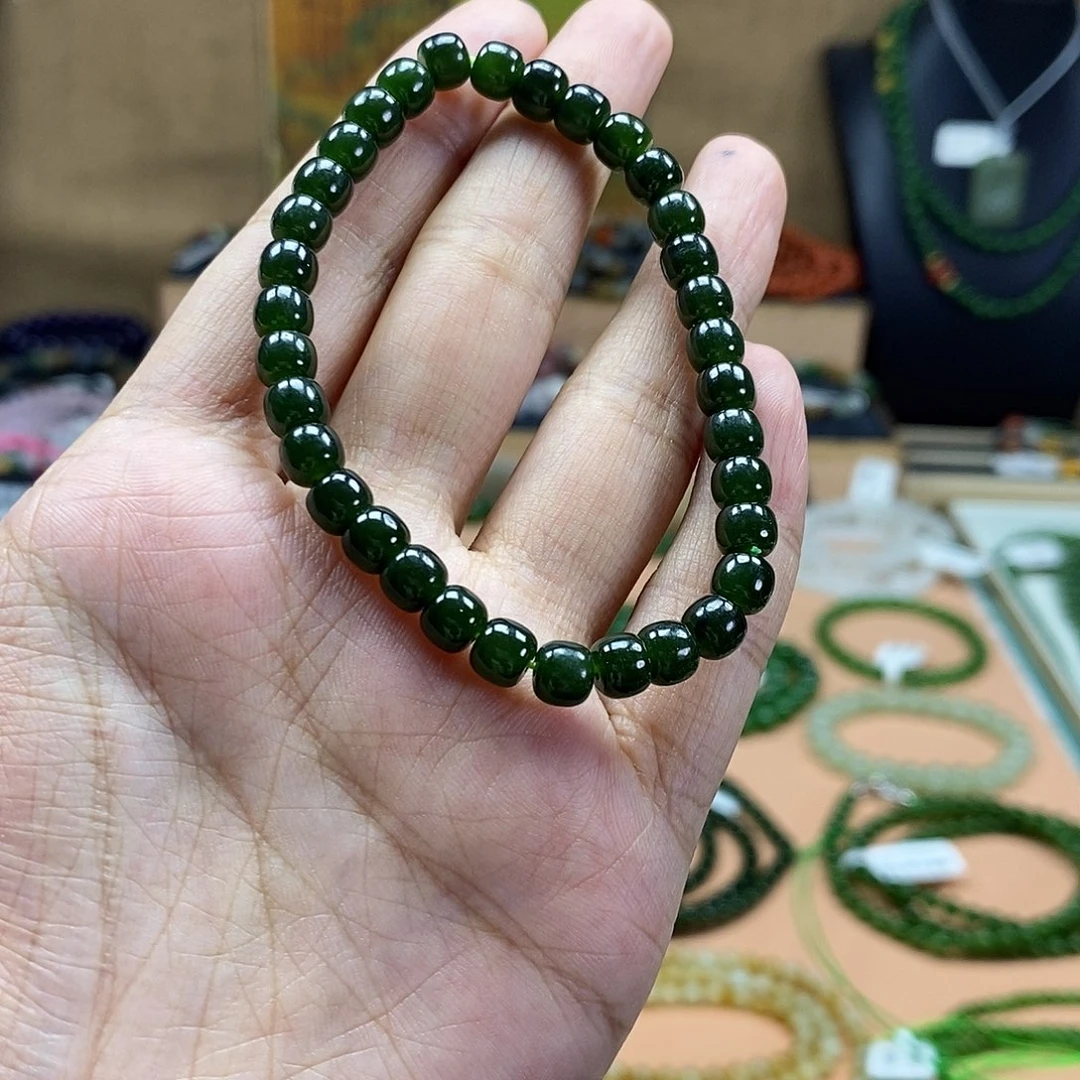 和田玉（碧玉）未镶嵌颈饰