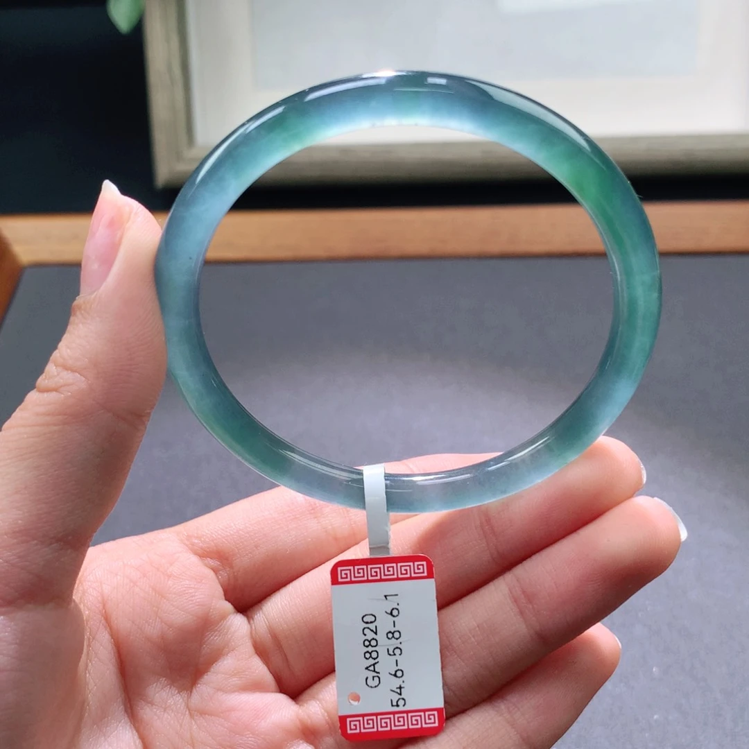 翡翠手镯未镶嵌天然翡翠手镯叮当镯