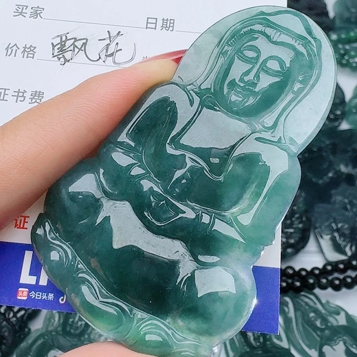 颈饰未镶嵌翡翠多样性发其一