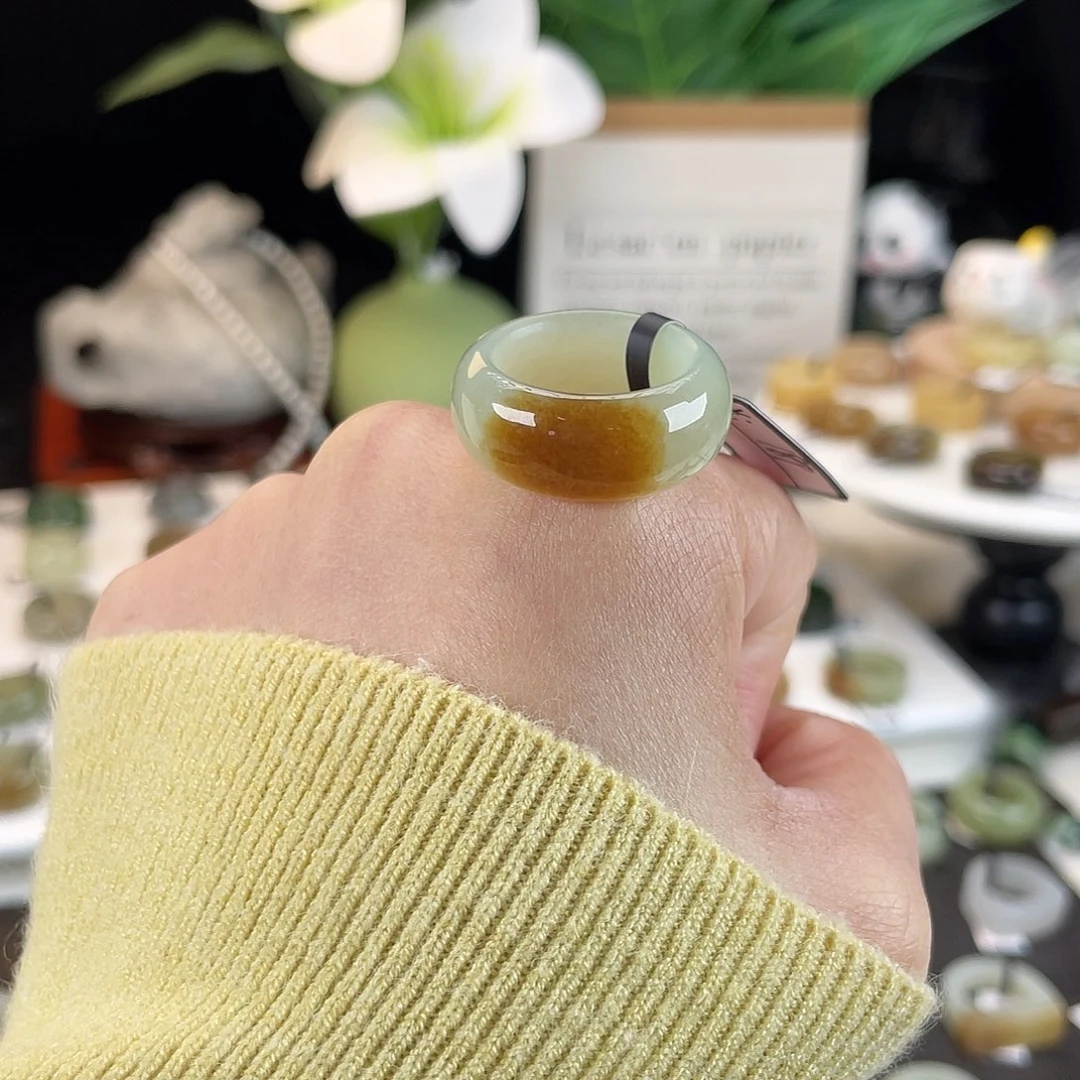 和田玉未镶嵌戒指E2且末金山糖轮胎17.2