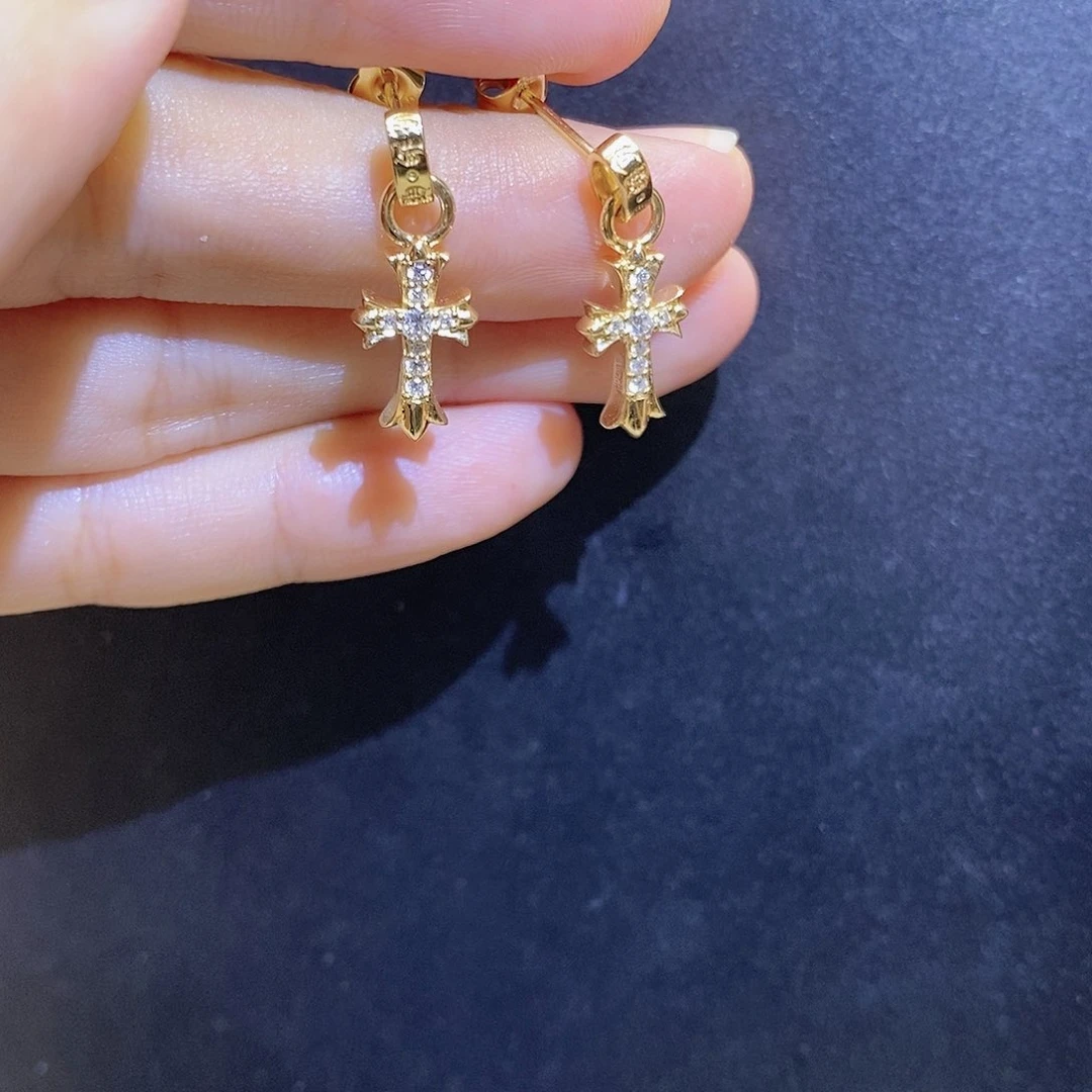 耳饰18K金镶嵌钻石十字架k黄