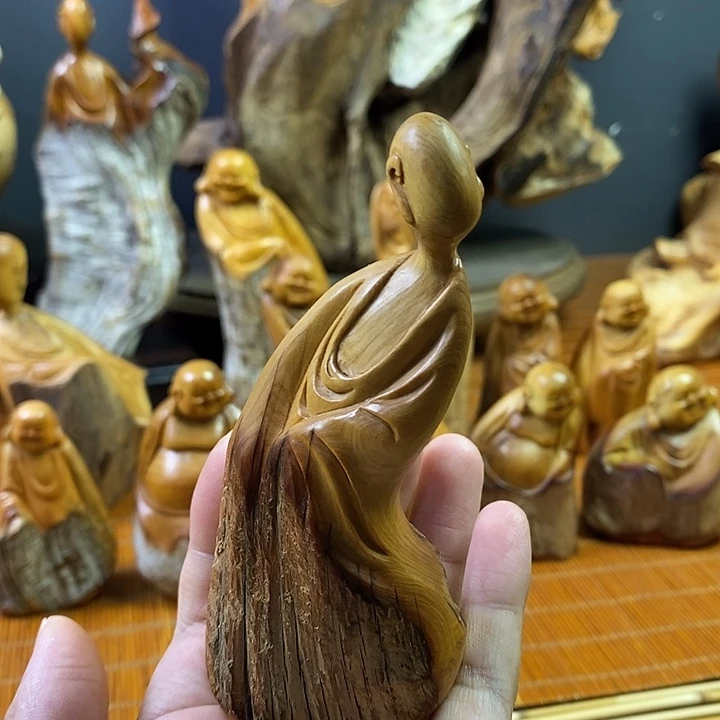 柏木（崖柏）无相佛摆件