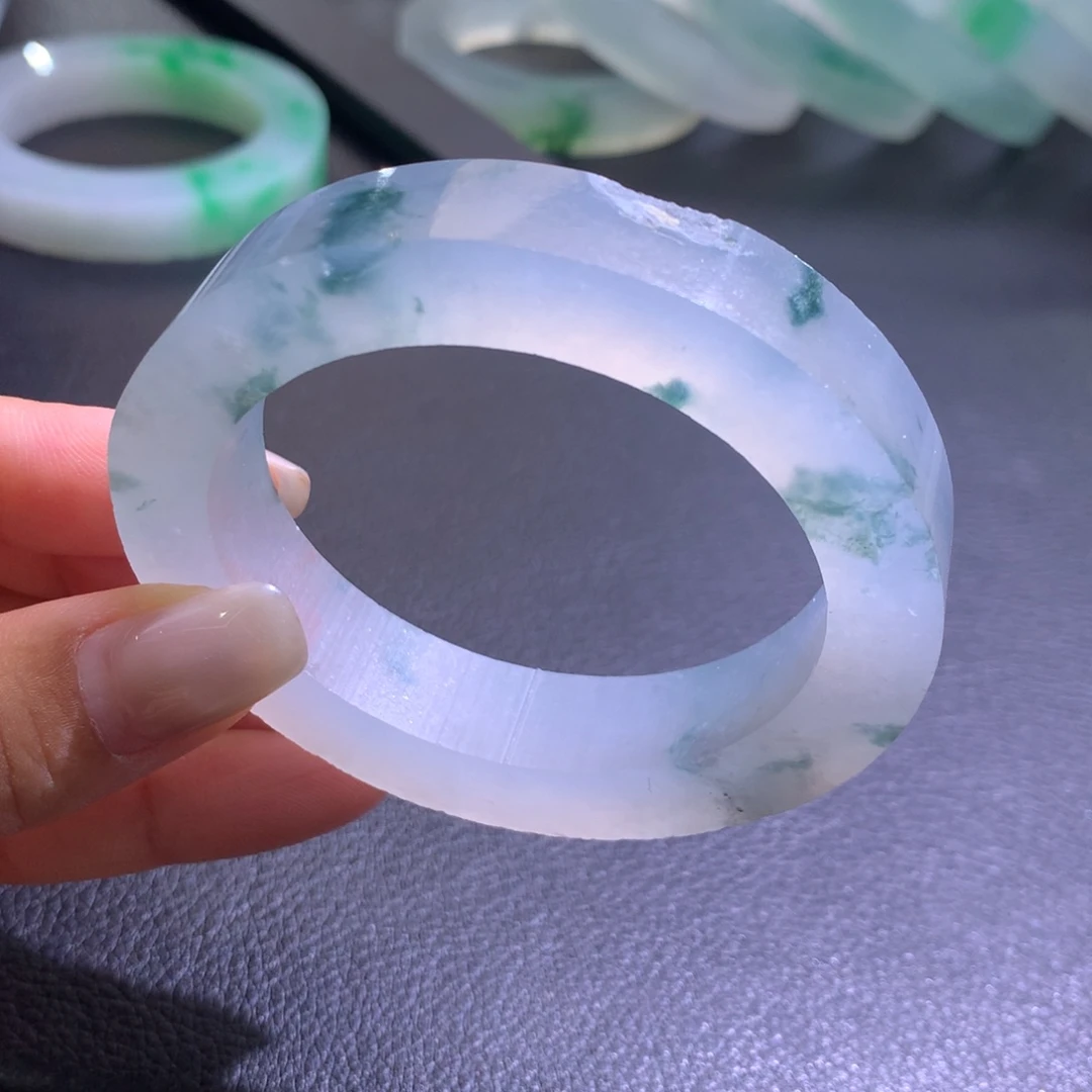 定制翡翠手镯未镶嵌
