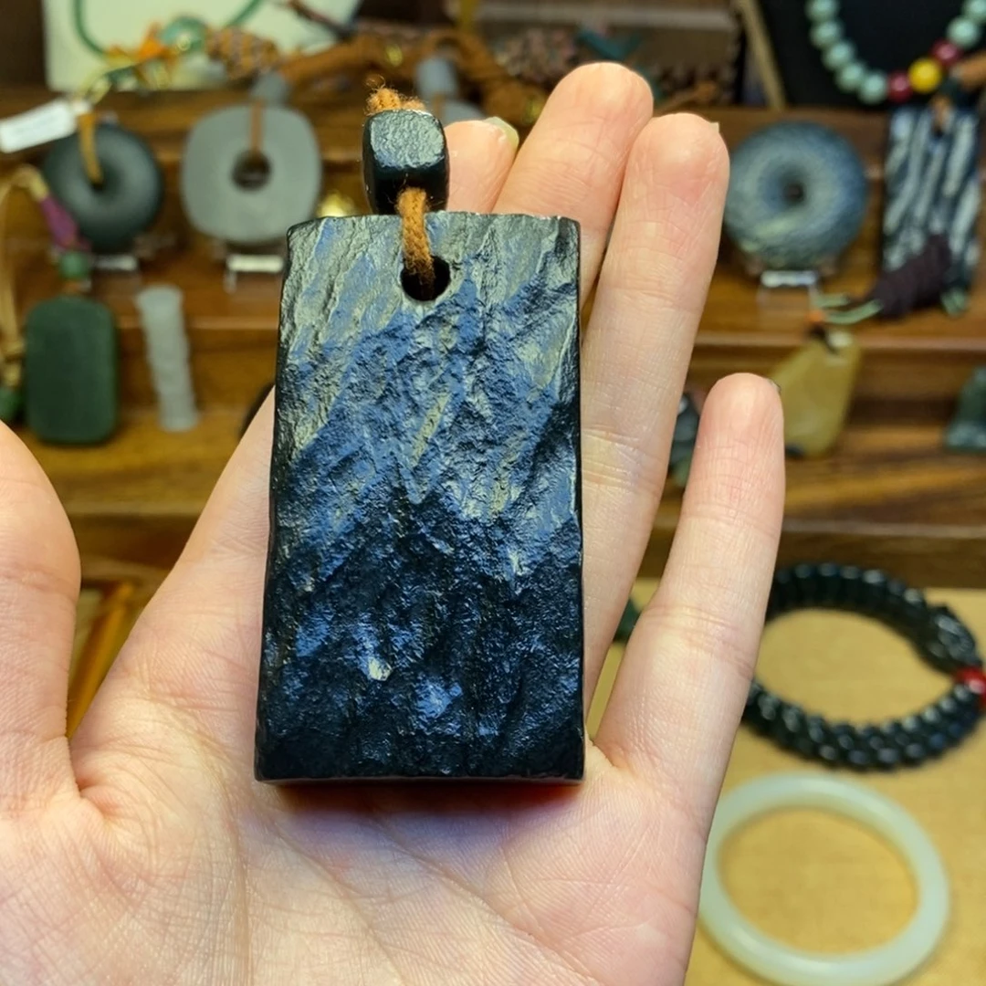和田玉未镶嵌颈饰溜***视