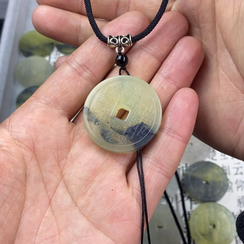 【闪购商品】岫玉颈饰未镶嵌【****】岫玉山鬼花钱吊坠