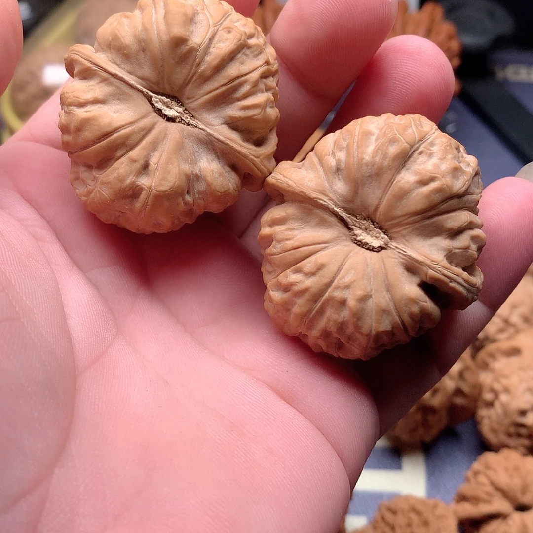 莫***提文玩核桃把件南瓜墩