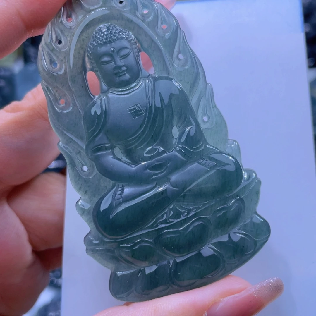 翡翠颈饰未镶嵌大日