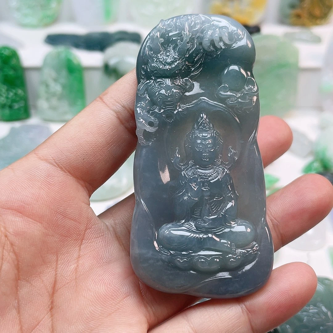 翡翠颈饰未镶嵌观音