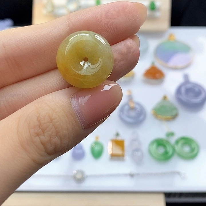 吊坠(不含链)未镶嵌翡翠平安扣