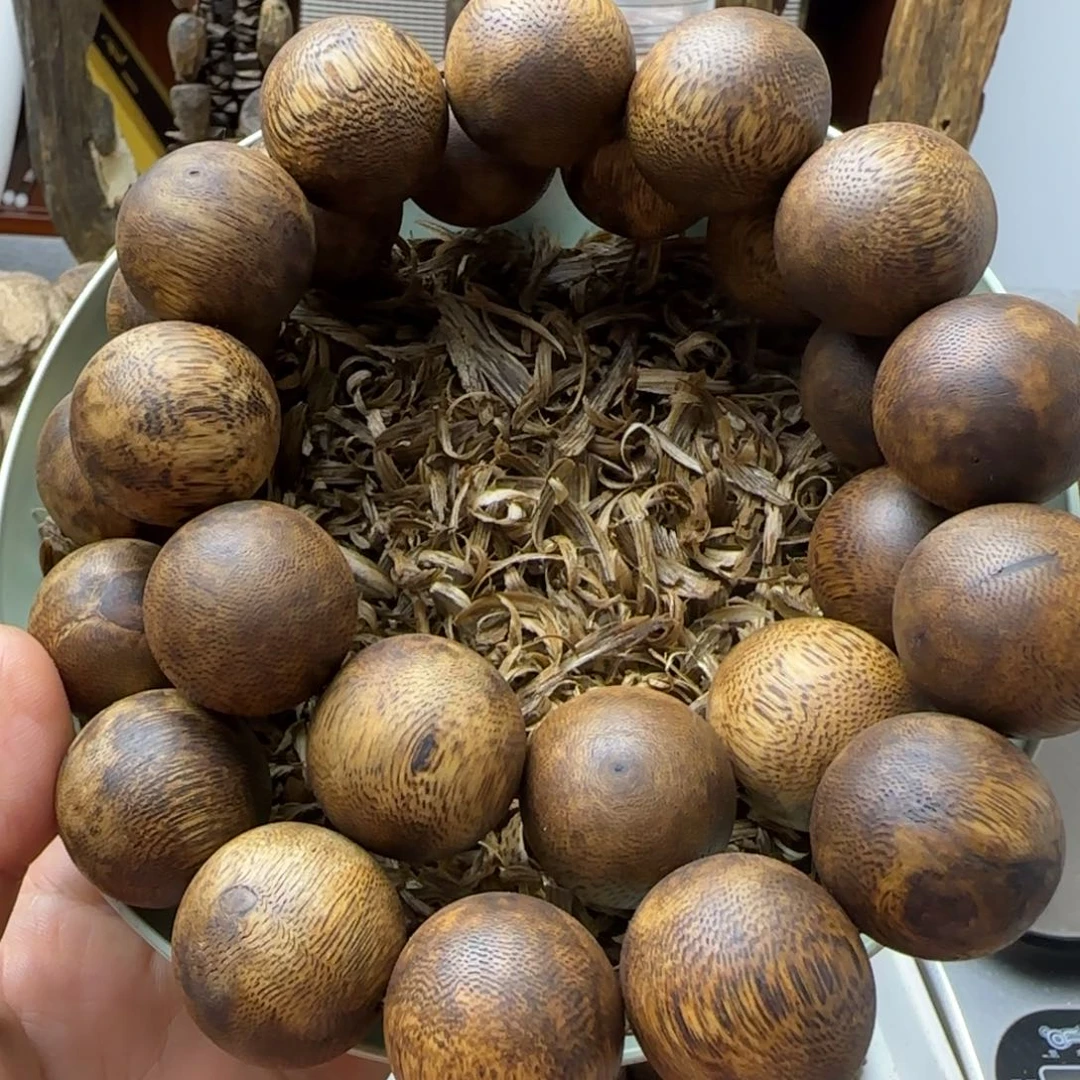 沉香碎屑沉香?*一绿棋金纱叶