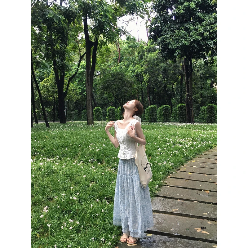 法式复古蕾丝拼接无袖衬衫小众别致绝美小上衣蓝色半身裙碎花裙子