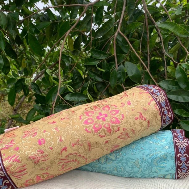 沉香棋楠乌身圆叶老料勾丝500克-枕头一个