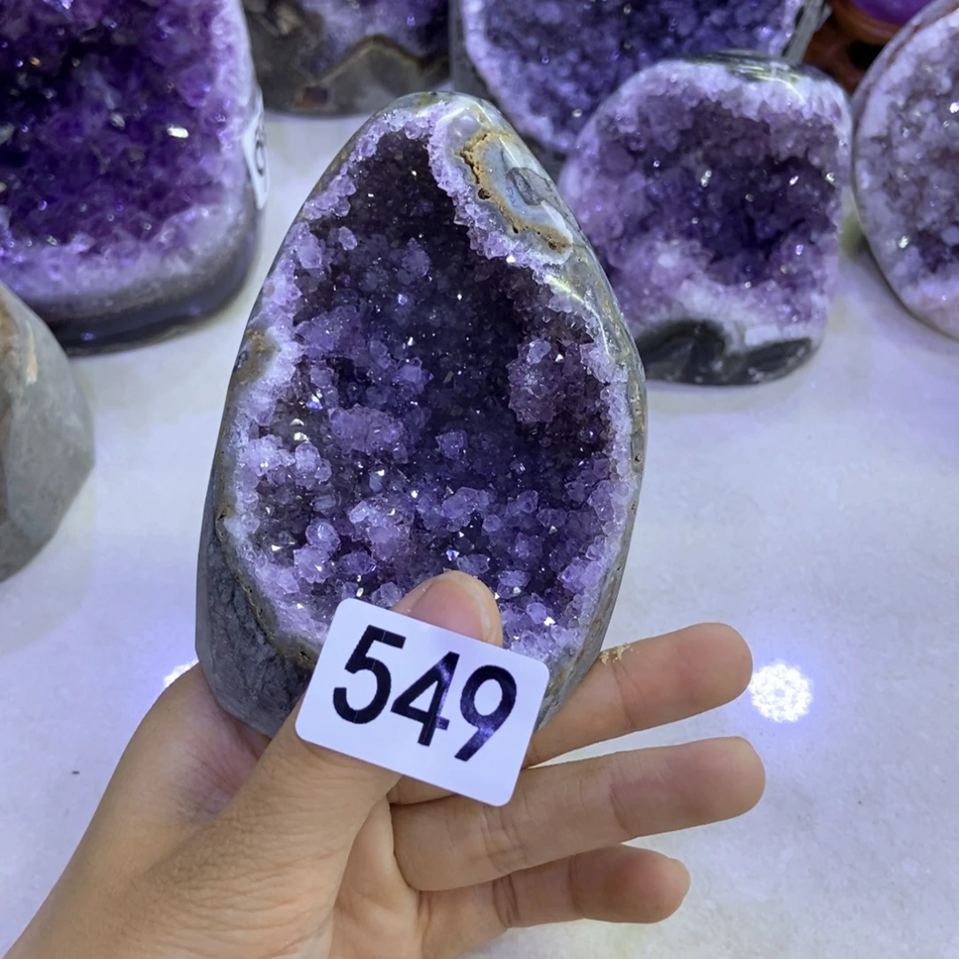 紫晶未镶嵌大型摆件（非配饰）