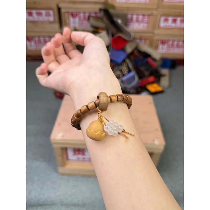 D19阿根廷绿檀直切手链无礼盒无证书